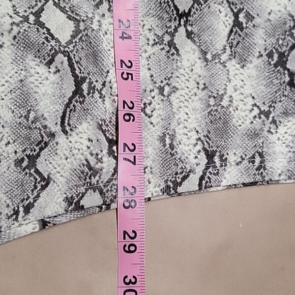 Above and Beyond White/Grey Floaty Short Sleeve Sz 2x - Picture 7 of 12